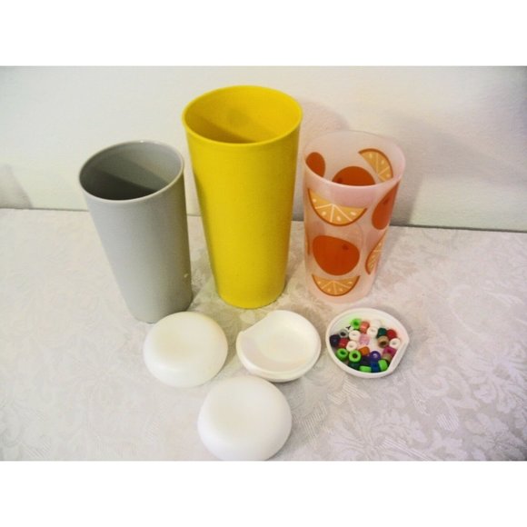 5  Tiny 1 ounce Tupperware containers with lids, 3 beverage cups - Picture 4 of 6